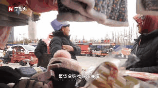 紅寺堡：為“地?cái)偨?jīng)濟(jì)”松綁 點(diǎn)燃城市“煙火氣”