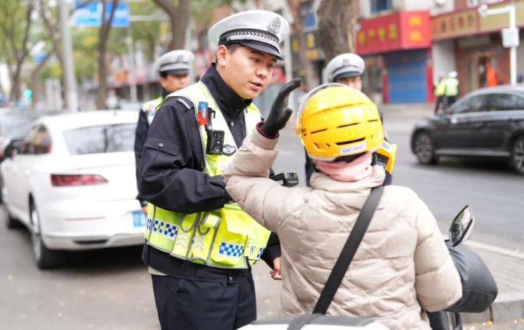 寧夏交警持續(xù)推進(jìn)電動(dòng)自行車(chē)安全隱患...