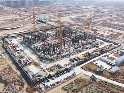 <p>　　忙碌的施工現(xiàn)場。</p>