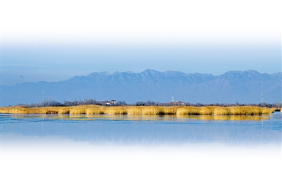 <p>　　沙湖風(fēng)景區(qū)空氣通透水天一色。</p>