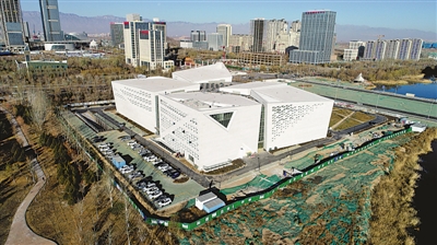 <p>　　寧夏美術(shù)館項目即將竣工，目前正在完善相關(guān)配套設(shè)備，展廳設(shè)計也在進(jìn)一步優(yōu)化中。</p><p>　　本報記者　王鼎　攝</p>