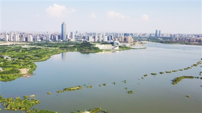 <p>　　宜居宜業(yè)金鳳區(qū)。</p>