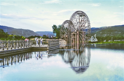 <p>　　　　涇河源鎮(zhèn)風(fēng)景怡人。</p>
