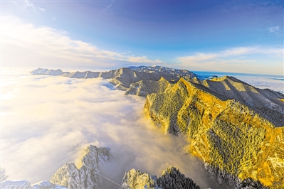 <p>　　　　賀蘭山　　?。ū景嫖膱D均銀川市文化旅游廣電局提供）</p>
