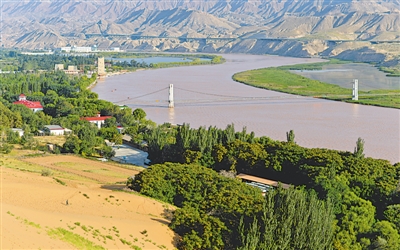 <p>　　沙坡頭景區(qū)</p>