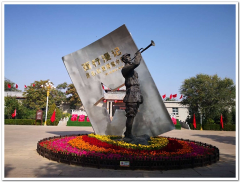 3【紅色經(jīng)典游】小號(hào)手雕塑.jpg