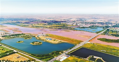 <p>　　黃河水滋養(yǎng)了中寧大地。</p>